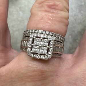 Elegant Silver Diamond Ring